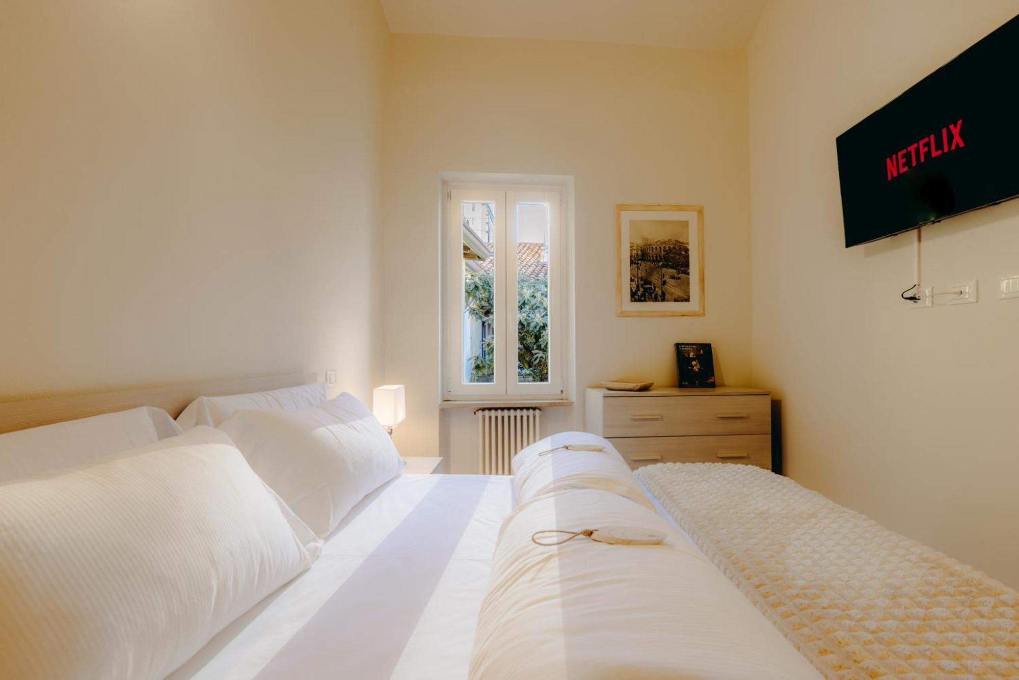 Eap Suites, Vérone Extérieur photo
